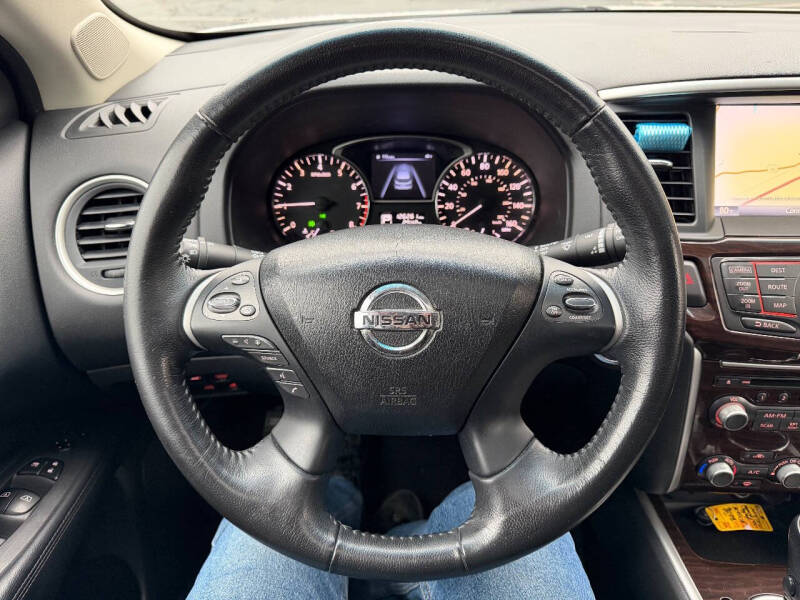 2014 Nissan Pathfinder Platinum