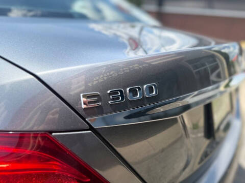 2017 Mercedes-Benz E-Class E 300 4MATIC