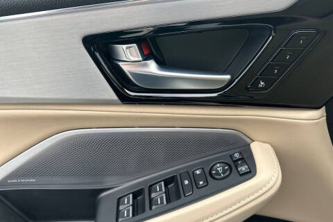 2025 Acura MDX SH-AWD w/Tech