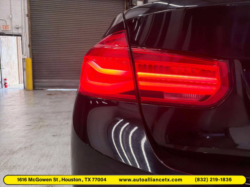 2018 BMW 3 Series 320i