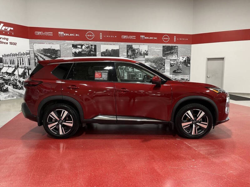 2023 Nissan Rogue SL