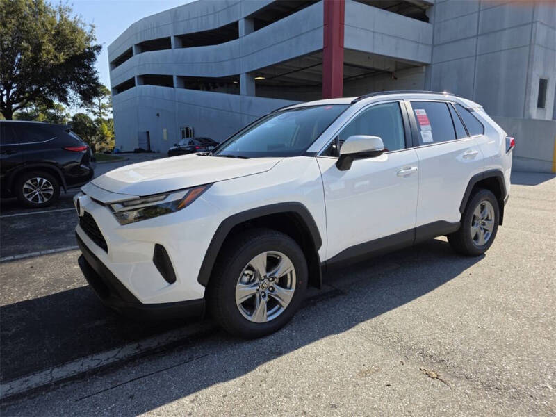 2025 Toyota RAV4 XLE