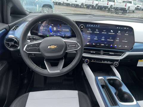 2026 Chevrolet Equinox EV LT 2