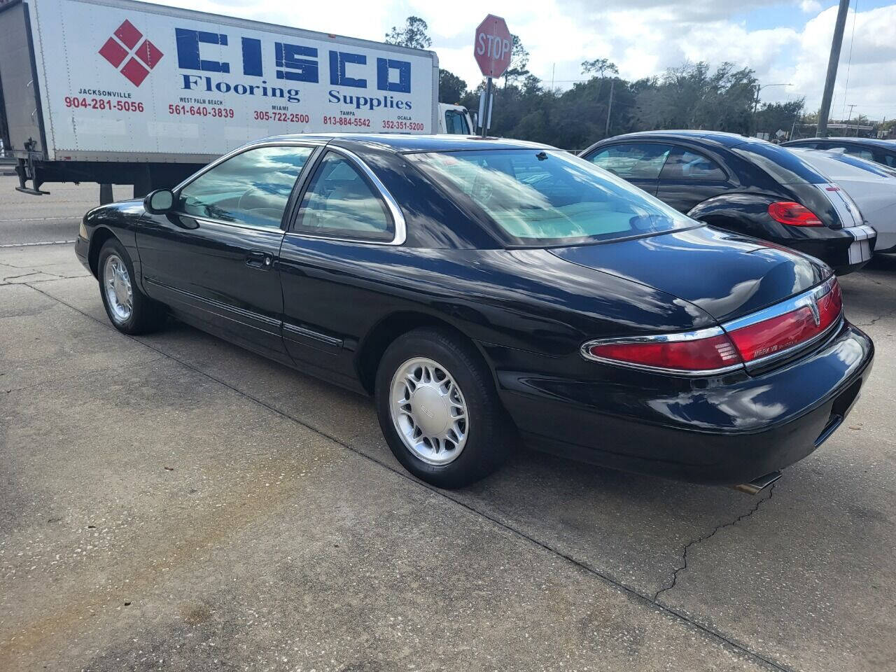 1997 Lincoln Mark VIII for sale at FAMILY AUTO BROKERS in Longwood, FL