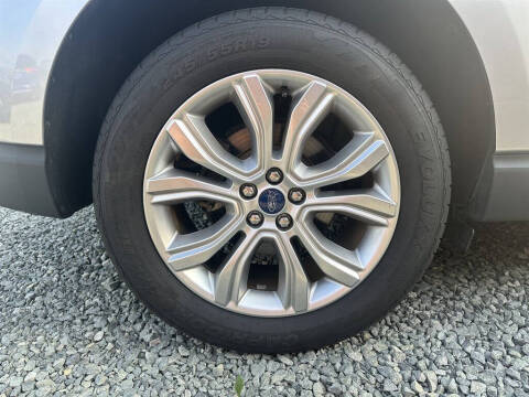 2020 Ford Edge Titanium