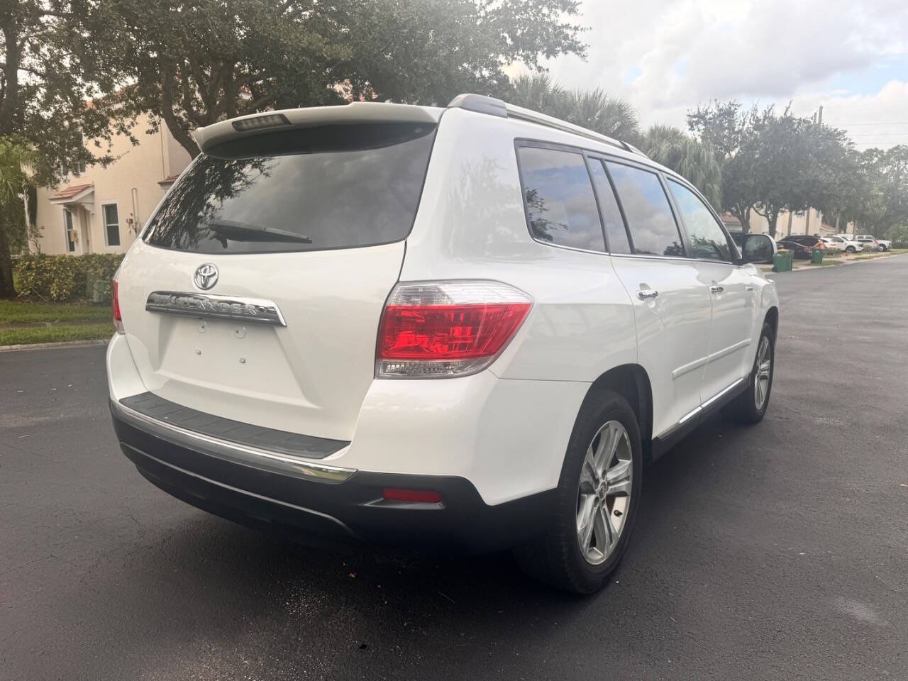 2011 Toyota Highlander for sale at LP AUTO SALES in Naples, FL