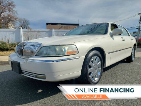 2007 Lincoln Town Car for sale at New Jersey Auto Wholesale Outlet in Union Beach NJ