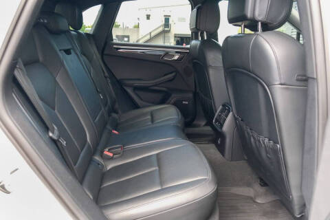 2022 Porsche Macan S