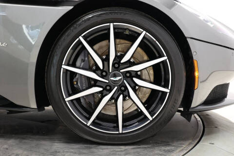 2017 Aston Martin DB11