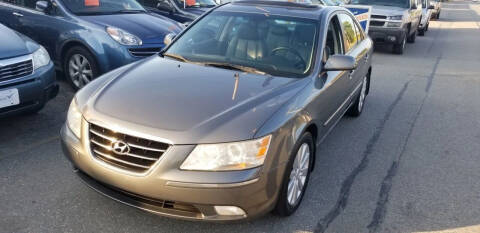 2009 Hyundai Sonata for sale at Howe's Auto Sales in Lowell MA