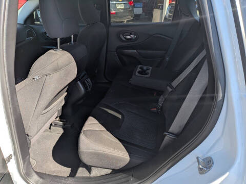 2019 Jeep Cherokee Latitude