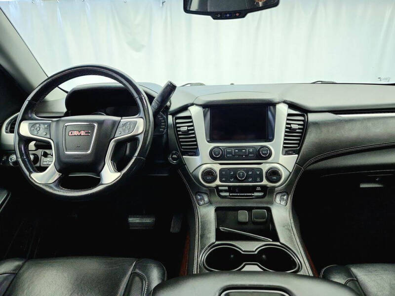 2017 GMC Yukon SLT