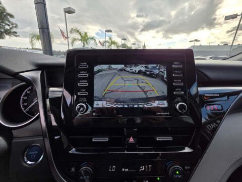 2023 Toyota Camry Hybrid LE