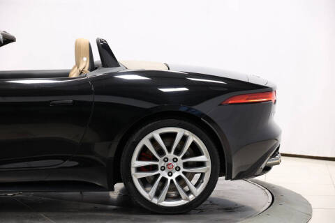 2014 Jaguar F-TYPE V8 S