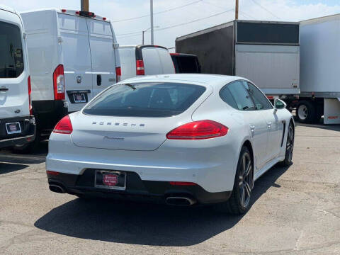 2015 Porsche Panamera
