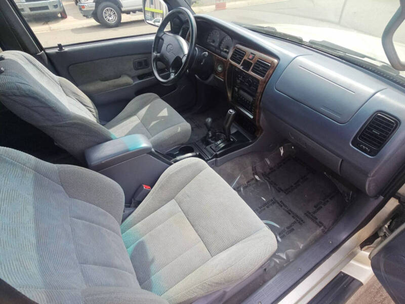 2000 Toyota 4Runner SR5