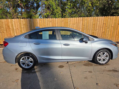 2017 Chevrolet Cruze LT Auto