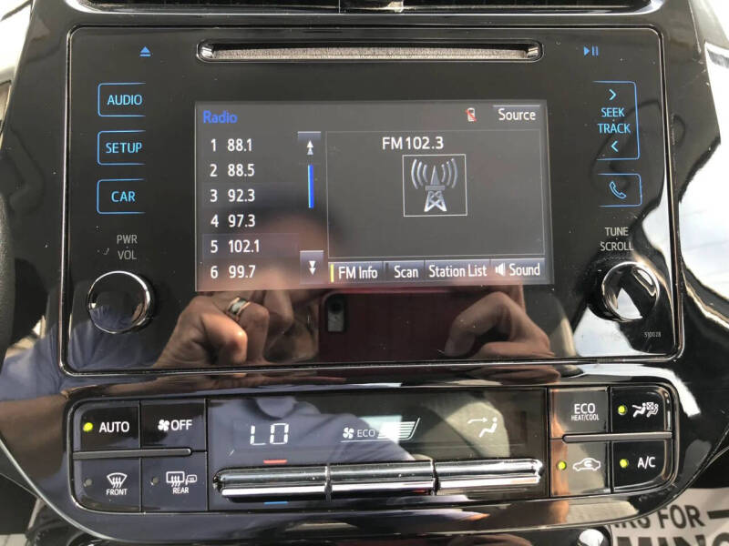 2016 Toyota Prius Two