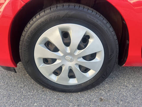 2014 Toyota Prius c Two