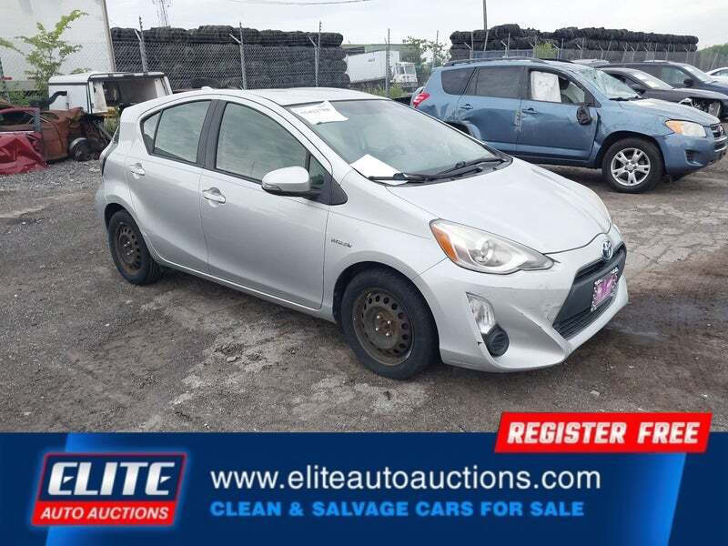 Silver 2015 Toyota Prius c One One 4dr Hatchback 1