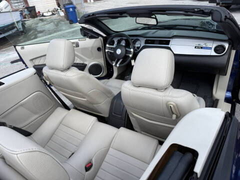 2011 Ford Mustang V6 Premium