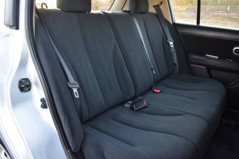 2011 Nissan Versa 1.8 S