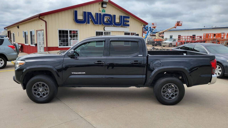 2018 Toyota Tacoma SR5's photo