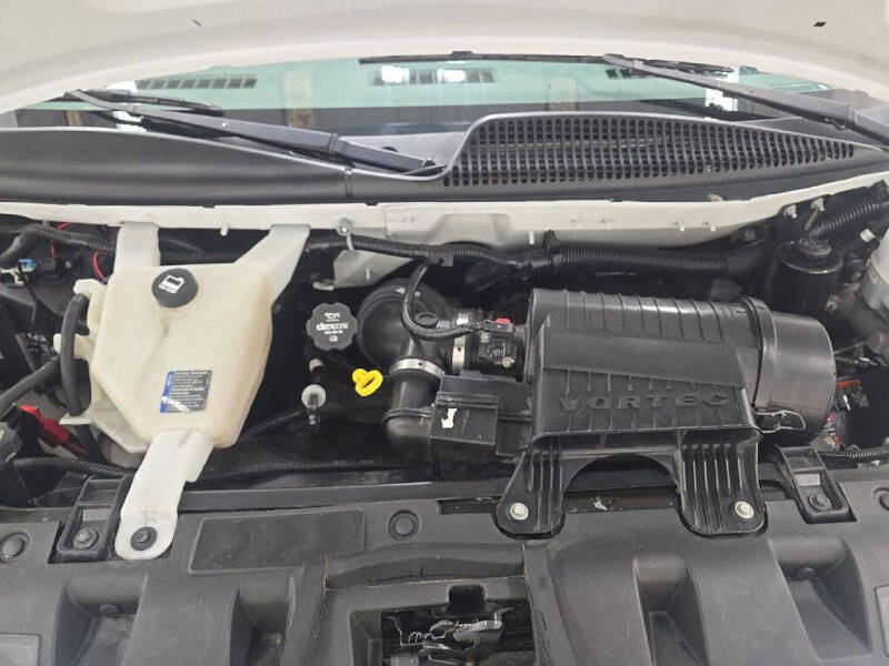 2020 GMC Savana Cargo Work Van - Photo 13