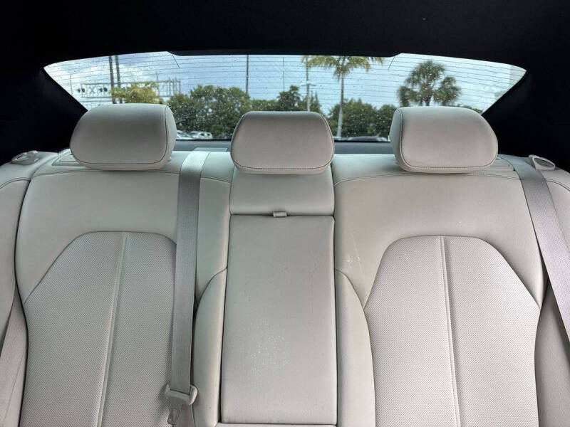 2024 Genesis G70