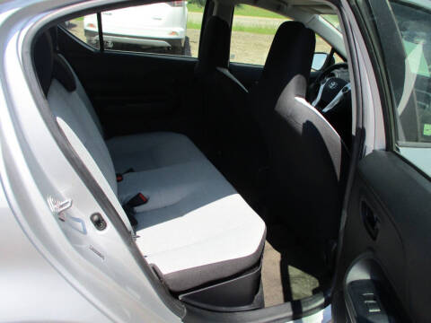 2015 Toyota Prius c Two