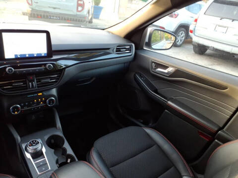 2025 Ford Escape ST-Line Select