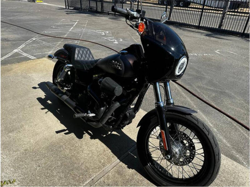 2017 Harley-Davidson FXDB103 / Dyna Street Bob