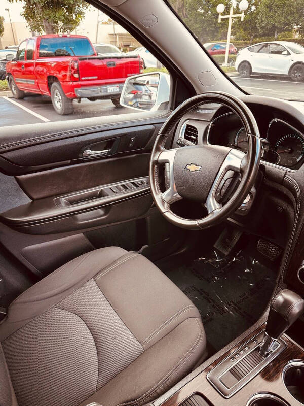 2017 Chevrolet Traverse LT