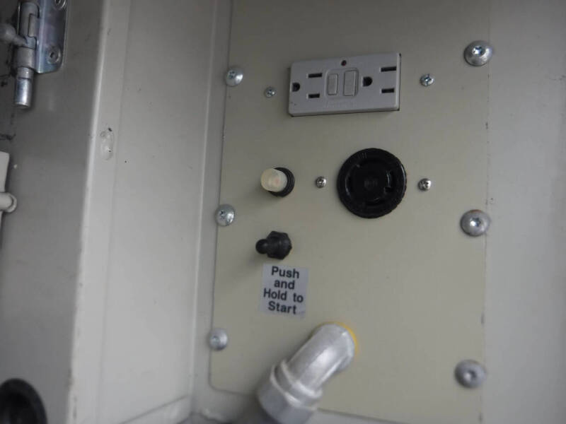 2014 Chevrolet Silverado 3500HD CC