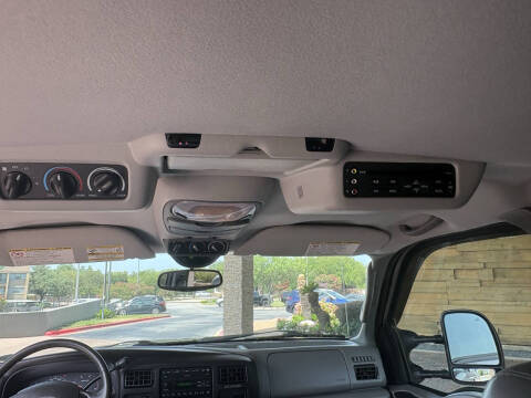 2005 Ford Excursion XLT