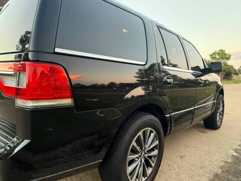 2017 Lincoln Navigator Select