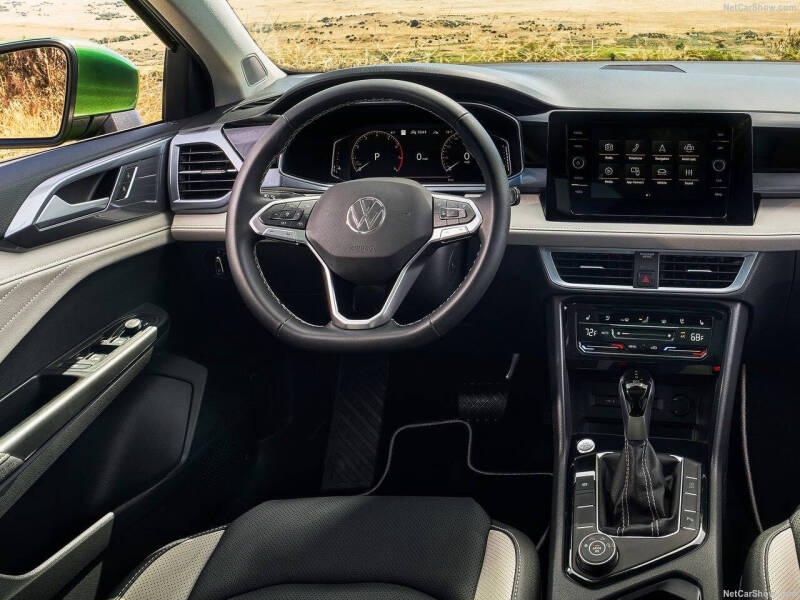 2025 Volkswagen Taos S