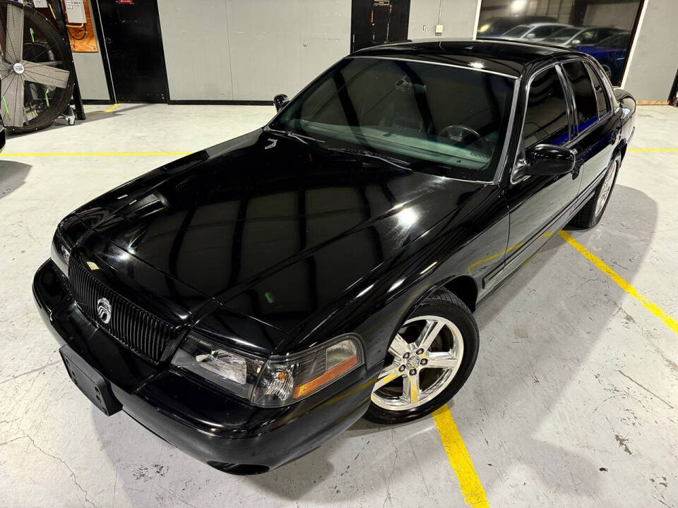 2003 Mercury Marauder for sale at Carnival Car Company in Victoria, TX