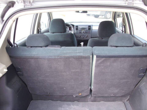 2010 Nissan Versa 1.8 S