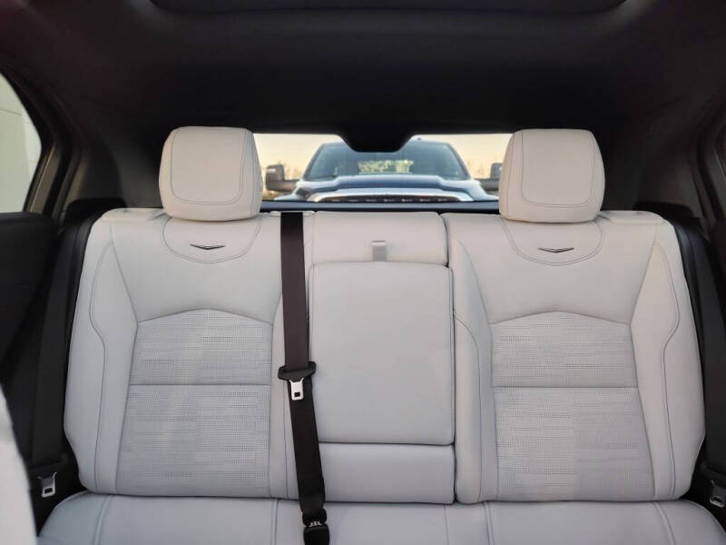 2025 Cadillac XT4 Sport