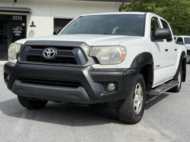 2014 Toyota Tacoma Doublecab AT's photo