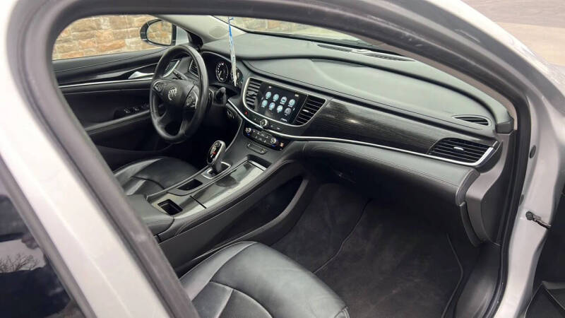 2017 Buick LaCrosse Essence