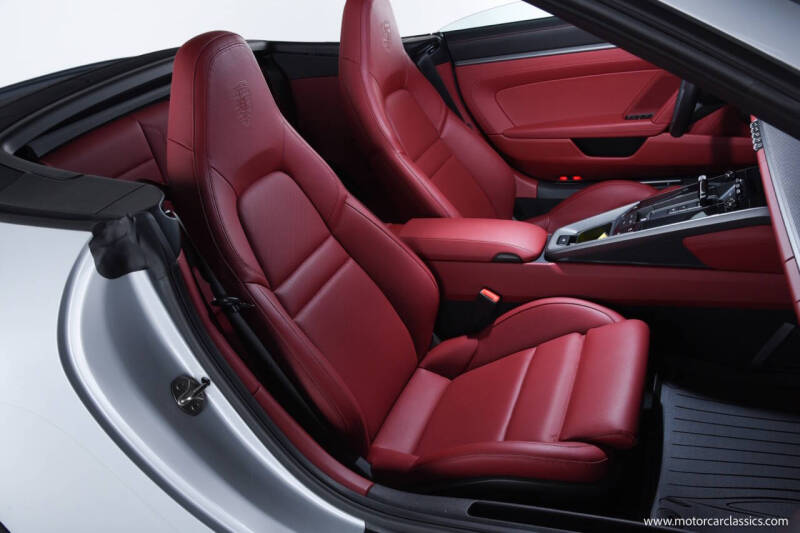 2023 Porsche 911 Carrera