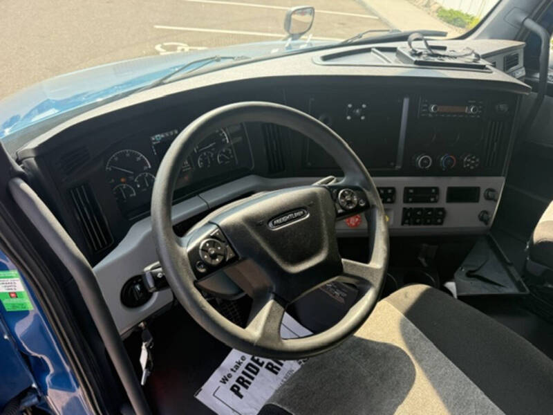 2021 Freightliner Cascadia