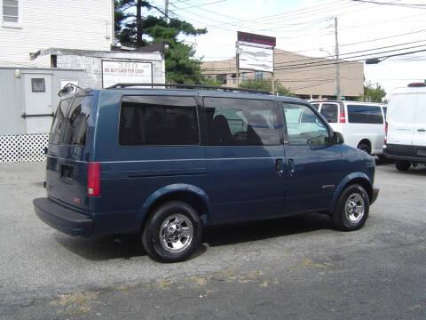 2001 GMC Safari SLE