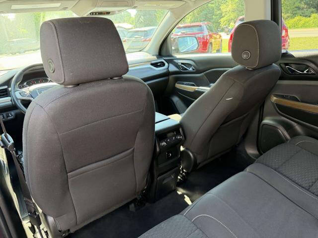 2017 GMC Acadia SLE-2