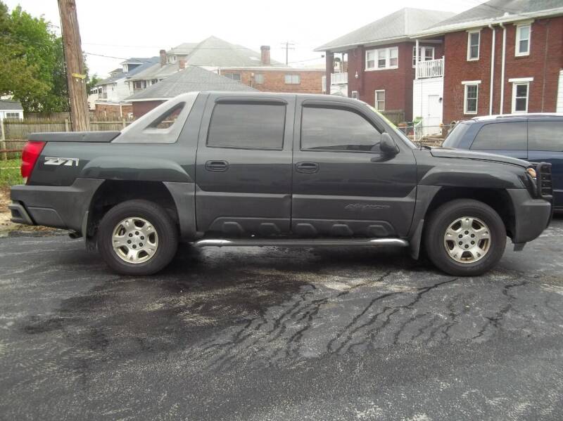2004 Chevrolet Avalanche for sale at Credit Connection Auto Sales Inc. YORK in York PA