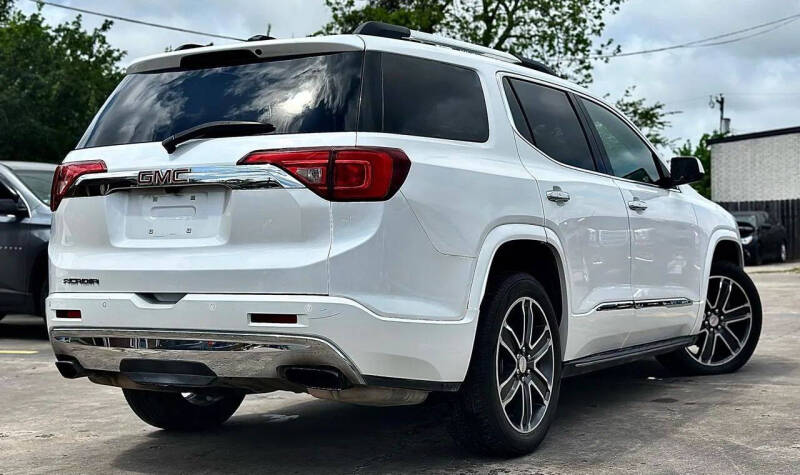 2018 GMC Acadia Denali