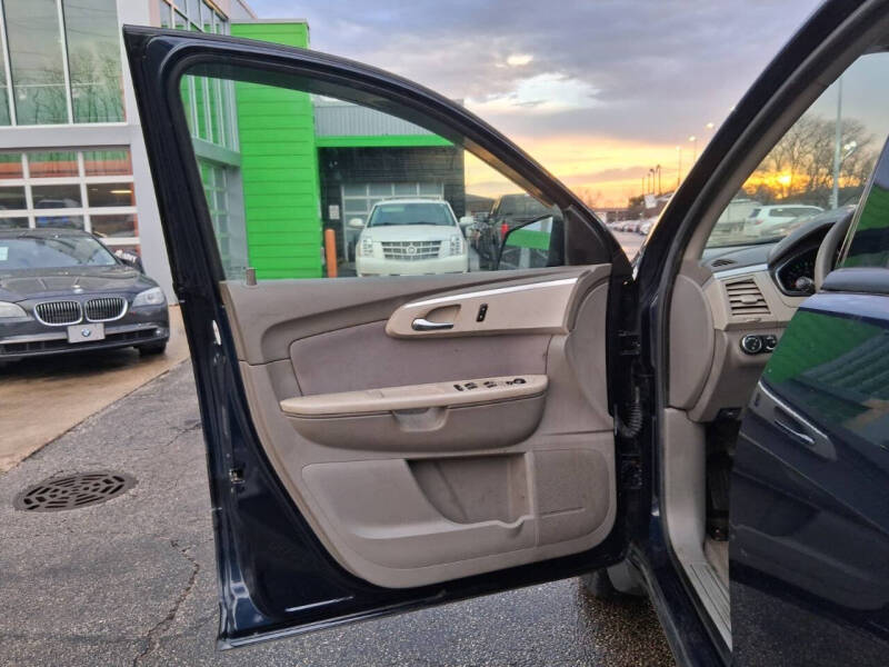 2010 Chevrolet Traverse LS