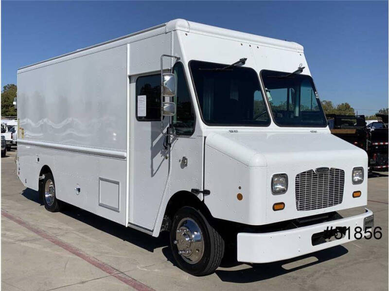 2016 Freightliner MT45 Chassis